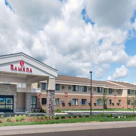 Ramada By Wyndham Minneapolis Golden Valley מראה חיצוני תמונה
