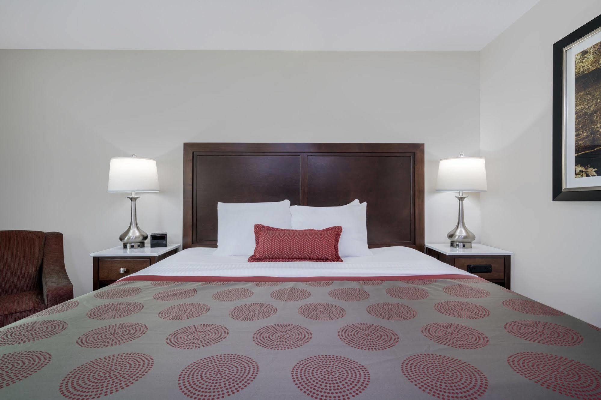 Ramada By Wyndham Minneapolis Golden Valley מראה חיצוני תמונה
